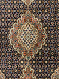 27473- Tabriz Persian Hand-knotted Carpet Authentic/Traditional Carpet/Rug/Size: 4'7" x 2'4"/140cm x 81cm
