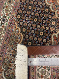 27473- Tabriz Persian Hand-knotted Carpet Authentic/Traditional Carpet/Rug/Size: 4'7" x 2'4"/140cm x 81cm