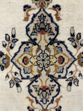 27186-Kashan Hand-Knotted/Handmade Persian Rug/Carpet Traditional/Authentic/Size: 3'6" x 2'10" /108cm x 87cm