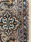 27133- Isfahan Persian Hand-Knotted Authentic/Traditional Carpet/Rug/ Size: 5'7" x 3'10"/170cmx 117cm