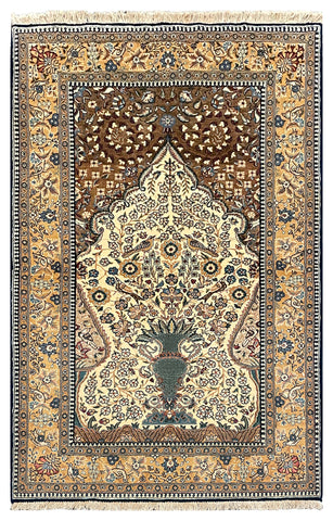 27085-Ghom Hand-knotted/Handmade Persian Rug/Carpet Traditional Authentic/ Size: 5'6" x 3'9"
